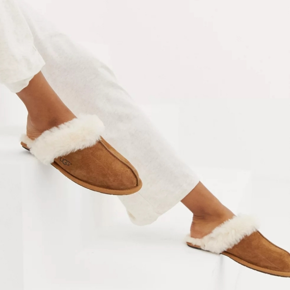 UGG Scuffette II Slippers